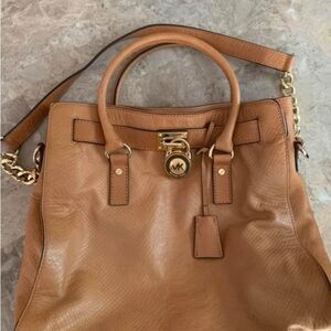 Camel colored Michael Kors medium sized bag. Great condition!